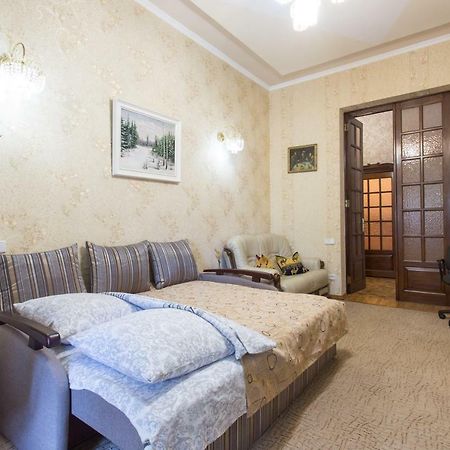 Apartment In The Center Of Kharkiv Carcóvia Exterior foto