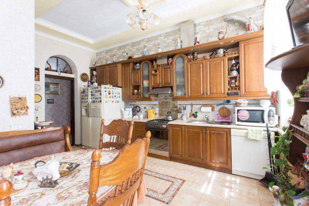 Apartment In The Center Of Kharkiv Carcóvia Exterior foto